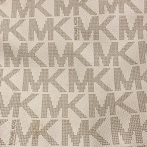 Michael Kors Handbag - Picture 9 of 9